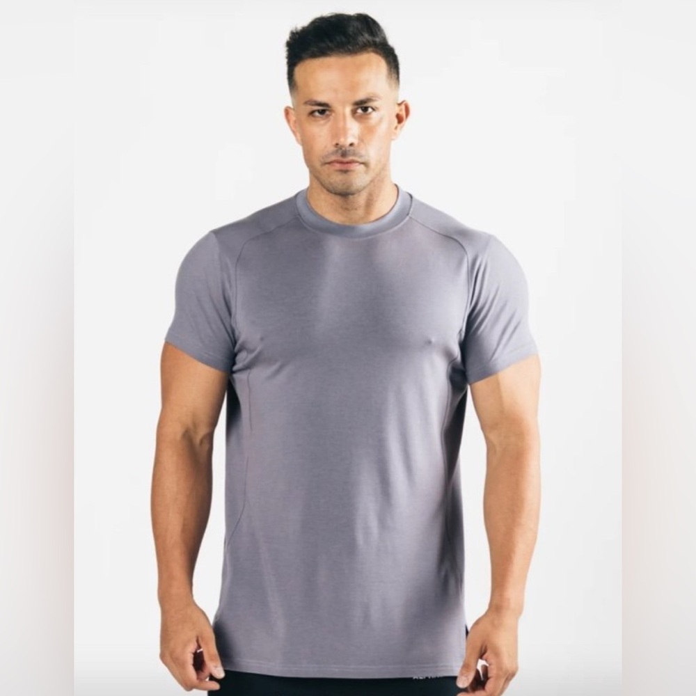 Alphalete premium stepped hem short sleeve